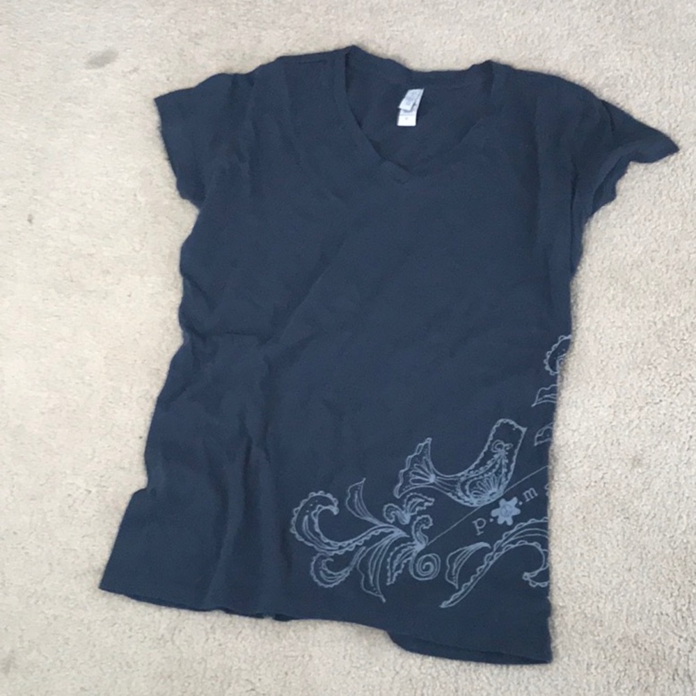 ^^ 🌻XL T-Shirt with Cool Design